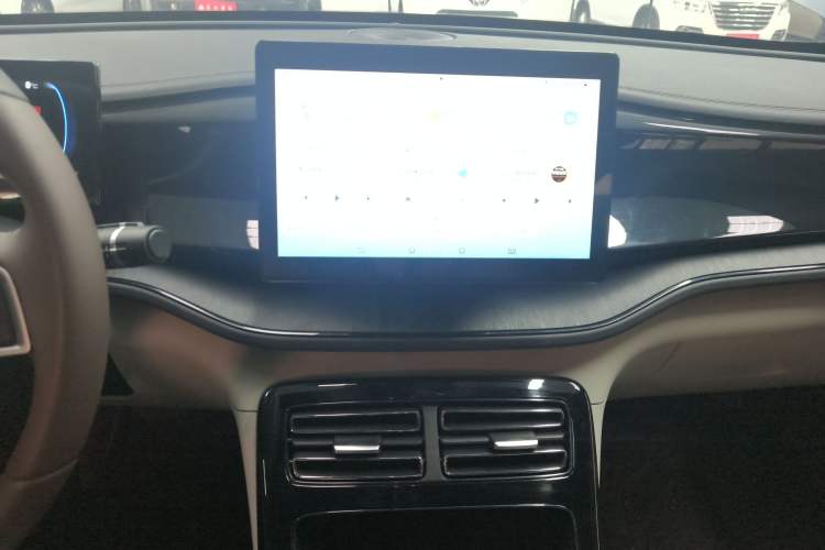 Used BYD Qin PLUS 2024 HONOR Edition DM-i 55KM Leading Model