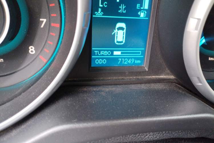 Used BAIC Senova X65 2015 2.0T Automatic Elite Model
