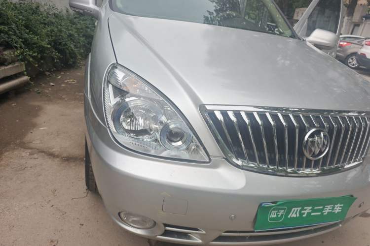 Used Buick GL8 2014 2.4L Comfort Edition
