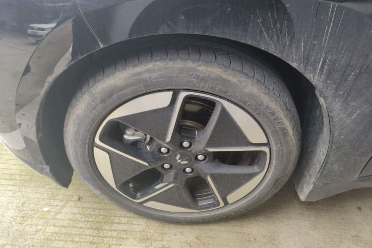 Used Wuling Xingguang 2023 150 Advanced Edition Left Front Wheel Hub