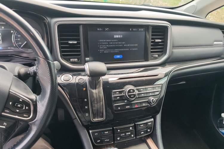 Used GAC Trumpchi M8 2018 320T Luxury Edition
