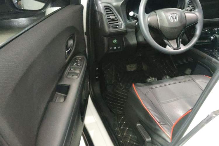 Used Honda Vezel 2020 1.5L CVT Elite Edition
