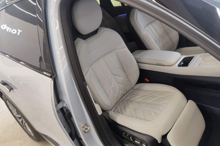 Used Nio ES6 2025 75 kWh

