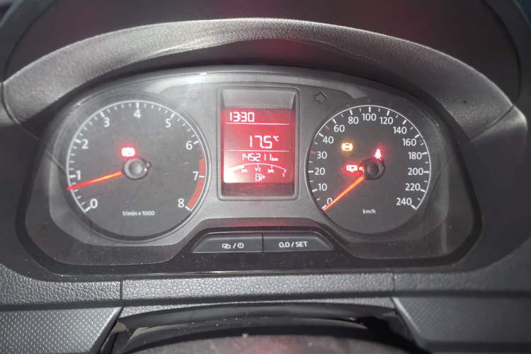 Used Volkswagen Jetta 2015 1.6L Manual Fashion Edition Instrument Cluster