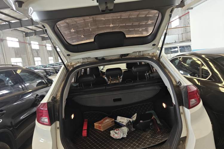 Used MG GS 2016 1.5TGI Manual Value Edition Trunk