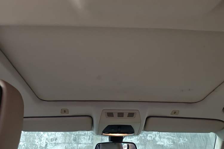 Used BMW 5 Series 2013 525Li Luxury Model