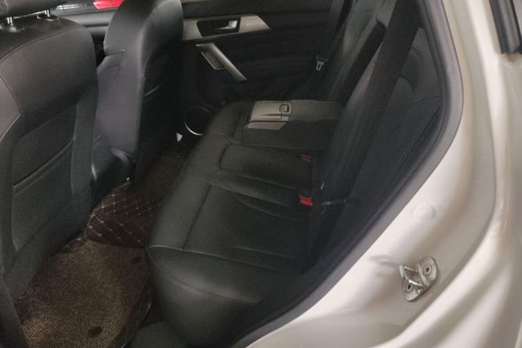 Used Haval H2 2017 Red-Label 1.5T Manual Two-Wheel Drive Luxury Model