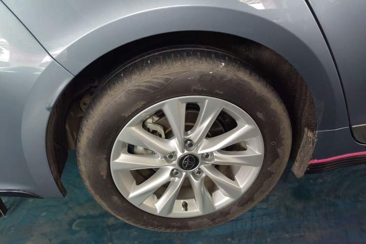 Used Toyota Corolla 2023 1.8L Smart Electric Hybrid Dual-Motor Elite Edition Right Rear Wheel Hub
