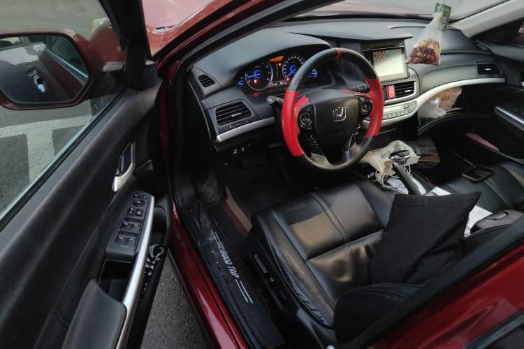 Used Honda Crosstour 2014 2.4L Luxury Edition
