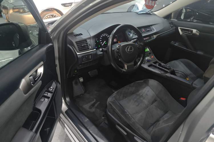 Used Lexus CT 2017 CT200h Elite Edition Monotone China VI
