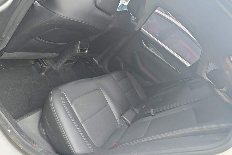 Used CHANGAN Eado 2020 PLUS Blue Whale NE 1.4T GDI DCT Prestige Model
