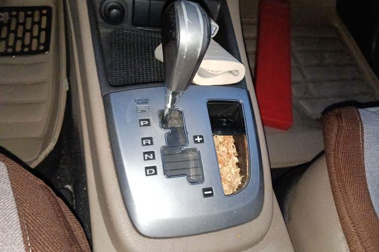 Used Hyundai Santa Fe Classic 2010 2.4 Luxury Edition 7-Seater Four-Wheel Drive
