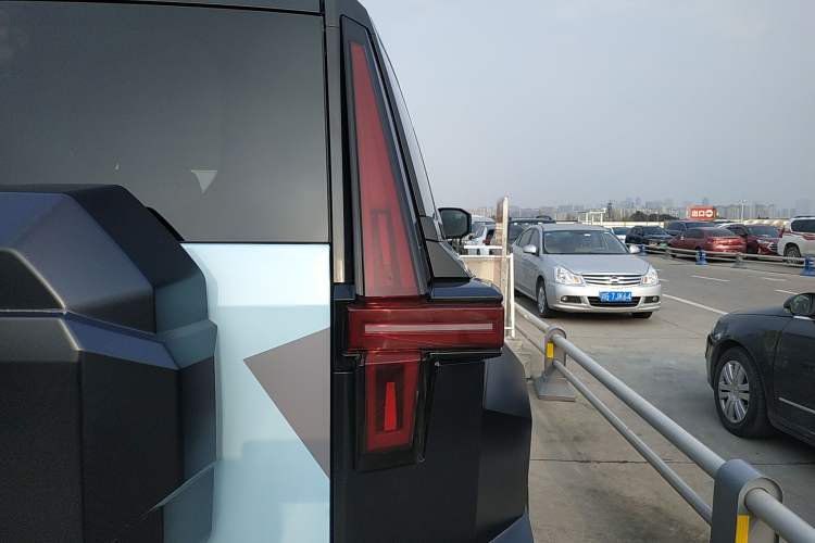 Used Brave warrior 917 2023 Range-Extended Base Model
