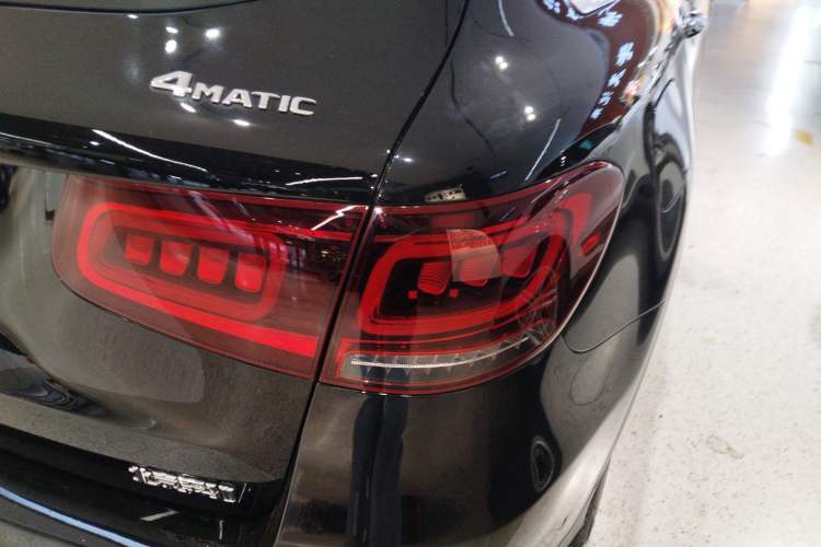 Used Mercedes-Benz GLC 2020 Facelift GLC 260 L 4MATIC Luxury Edition Right Rear Taillight