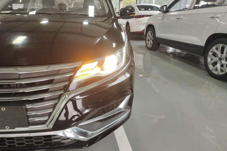 Used Roewe i6 New Energy 2017 45T Hybrid Connect & Smart Enjoyment Edition
