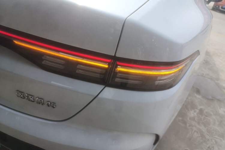 Used BYD Destroyer 05 2024 HONOR Edition DM-i 55KM Luxury Model Right Rear Taillight