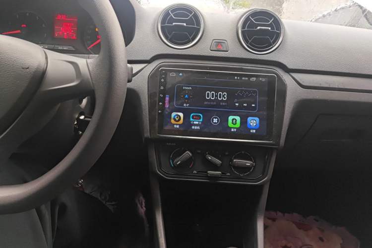 Used Volkswagen Jetta 2017 1.5L Manual Fashion Edition Audio And AC Panel