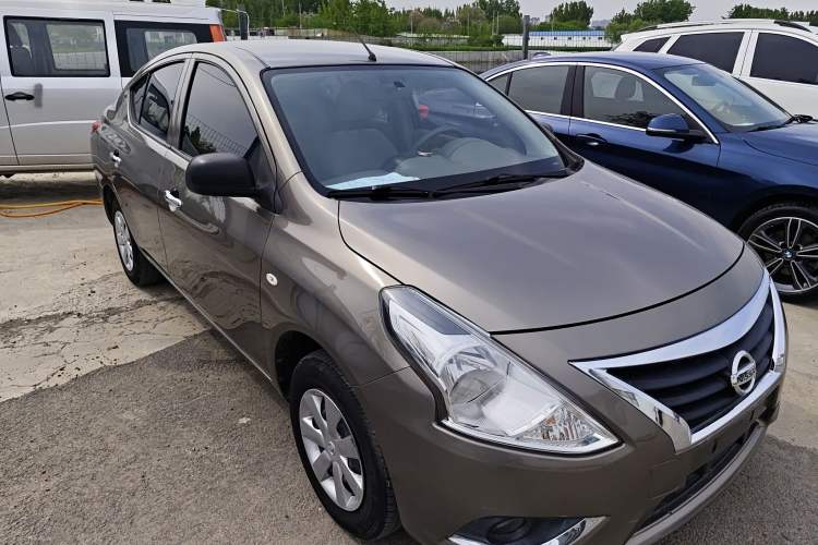 Used Nissan Sunny 2016 1.5XE CVT Leading Edition Front Right 45 Deg