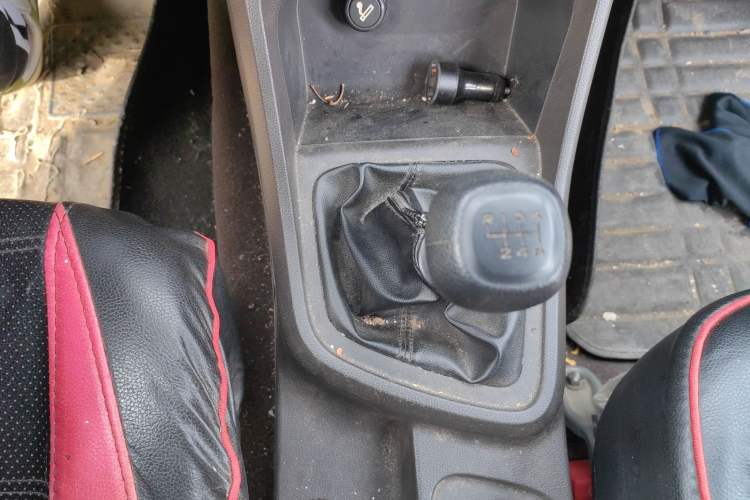 Used Wuling Hongguang V 2019 1.5L Enjoyment Version China VI LAR
