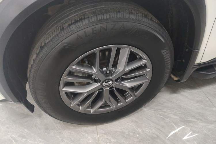 Used Nissan X-Trail 2022 VC-Turbo 300 CVT 2WD Star & Moon Limited Edition Left Front Wheel Hub