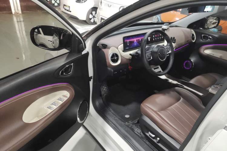 Used Wuling Bingo 2023 333 km Lingxi Connected Version Driver Seat