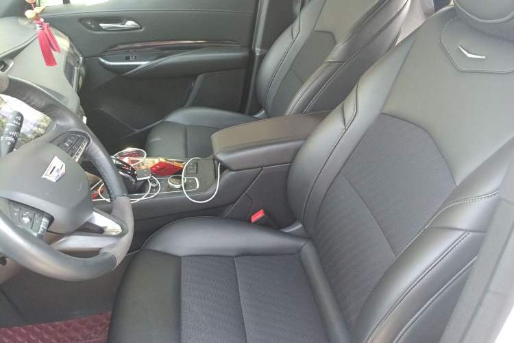 Used Cadillac XT4 2021 28T Two-Wheel Drive Tech Edition