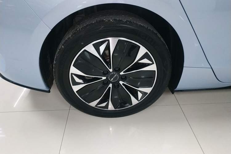 Used BYD Seal 2022 550 km Standard Range Rear-Wheel Drive Prestige Version
