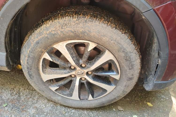 Used Toyota RAV4 2016 2.0L CVT Two-Wheel Drive Urban Edition China V Standard
