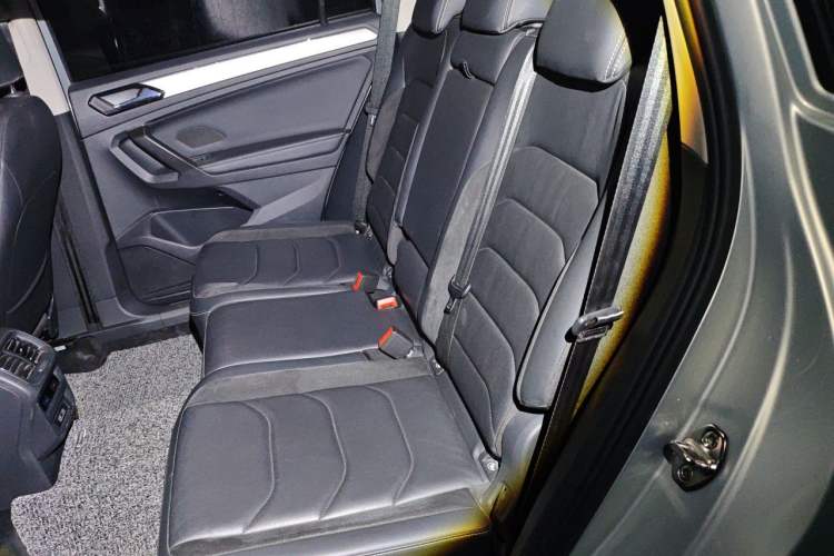 Used Volkswagen Tiguan L 2017 330TSI Automatic Two-Wheel Drive Luxury Edition
