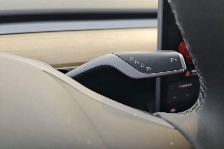 Used Tesla Model Y 2021 Standard Range Rear-Wheel Drive Version
