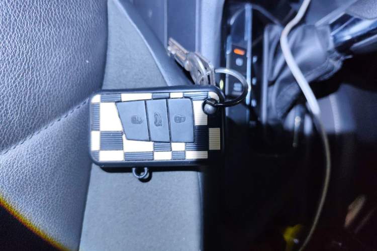 Used Volkswagen Tiguan L 2020 330TSI Automatic Two-Wheel Drive Smart Luxury Edition China VI Standard