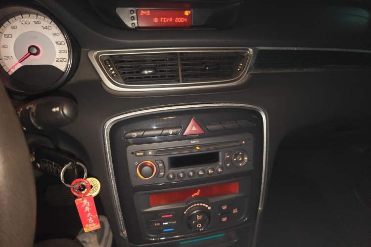 Used Peugeot 308 2012 1.6L Automatic Fashion Edition Audio And AC Panel