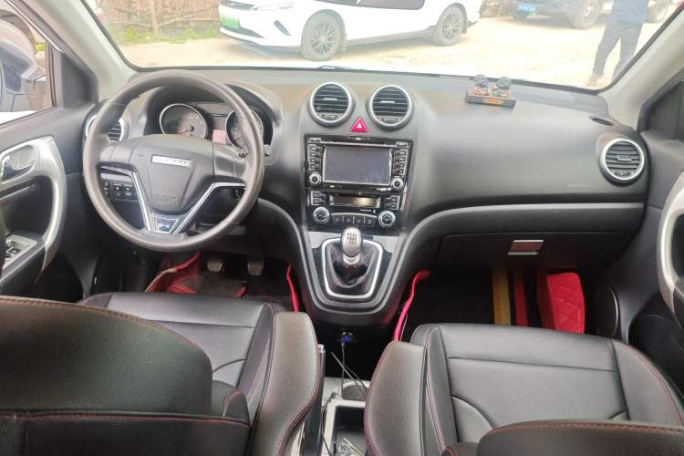 Used Haval H6 2016 Upgraded Model 1.5T Manual Two-Wheel Drive Urban Version