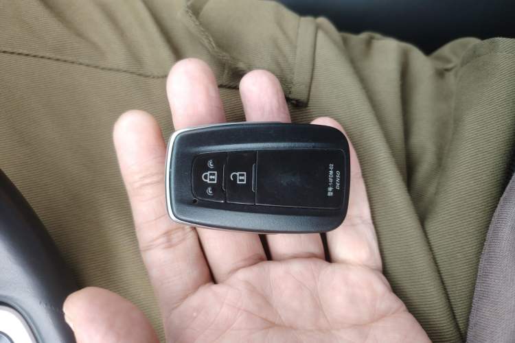 Used Toyota RAV4 2021 2.0L CVT Two-Wheel Drive Prestige Edition