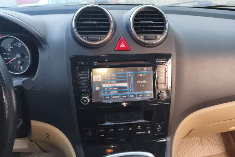 Used Haval H6 2012 1.5T Manual Two-Wheel Drive Elite Model Audio And AC Panel