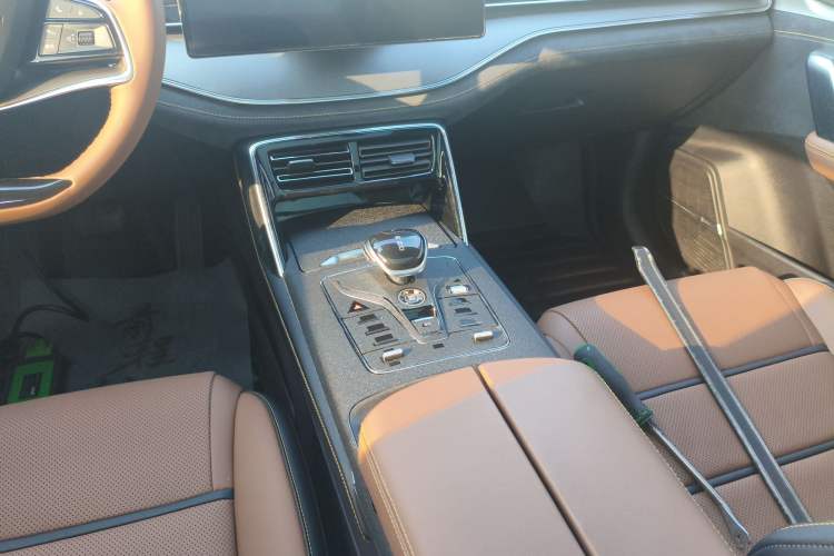 Used BYD Tang New Energy 2021 DM 2.0T Four-Wheel Drive High-Performance Luxury Model