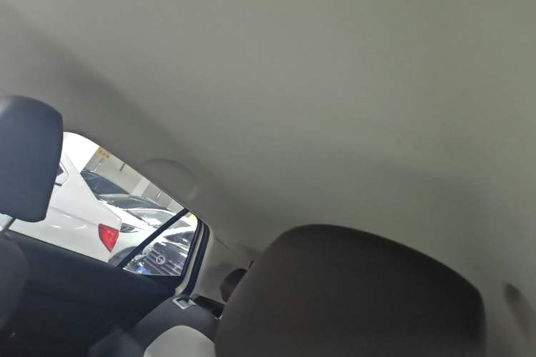 Used Skoda Fabia 2015 1.4L Manual Front-Wheel Drive Model
