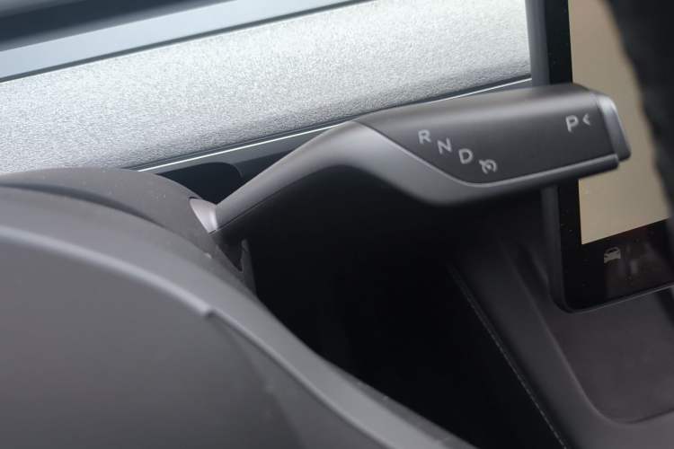 Used Tesla Model Y 2024 Rear-Wheel-Drive Version
