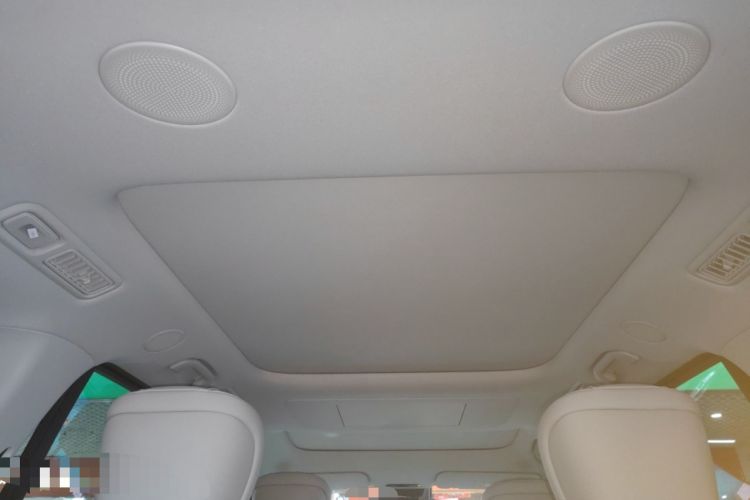 Used Chery T11 2026 Model 220 All-Wheel Drive Dual IMAX Theater Edition
