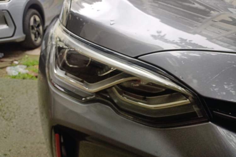 Used Chevrolet Orlando 2020 Light Hybrid Redline 530T Automatic Enjoyment Edition (5+2 Models) Right Front Headlight