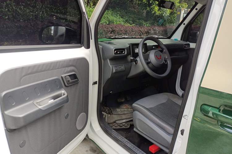 Used Wuling Zhiguang New Energy 2025 Comfort Model Driver Seat