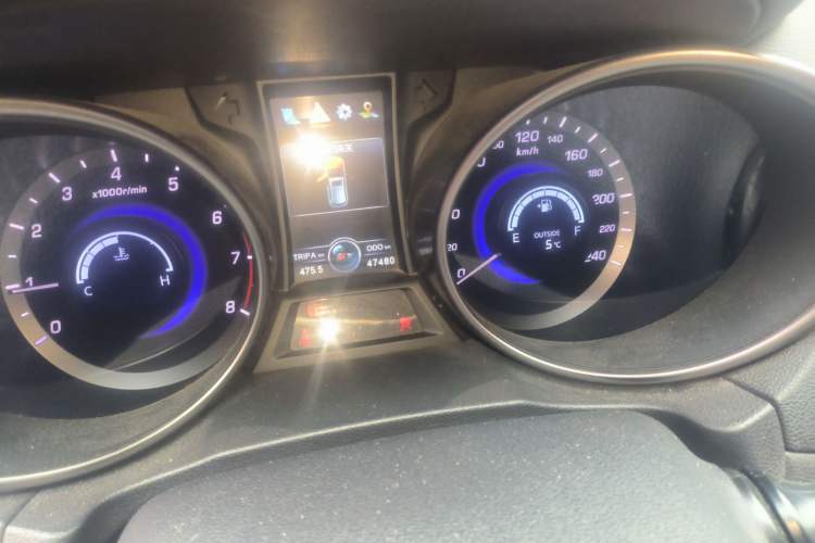 Used CHANGAN CS75 2017 Shangku Edition 1.5T Manual ZhiXiang Model
