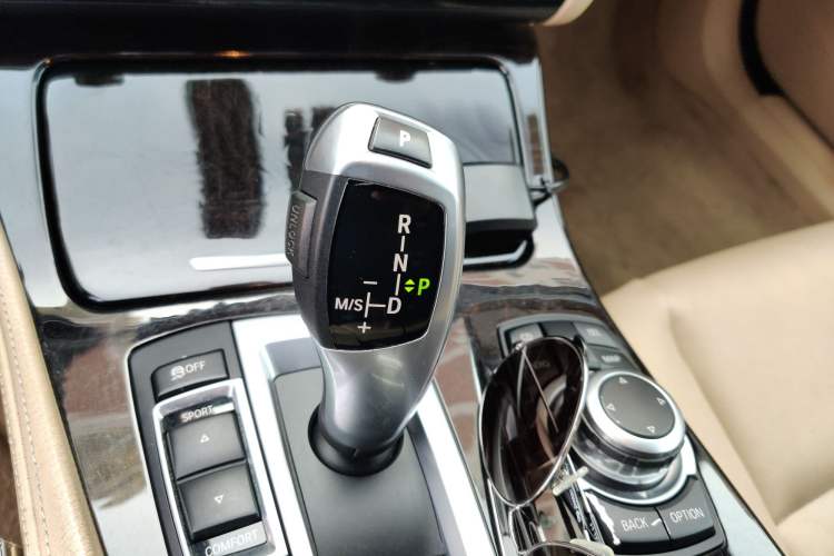 Used BMW 5 Series 2012 530i Sport Touring
