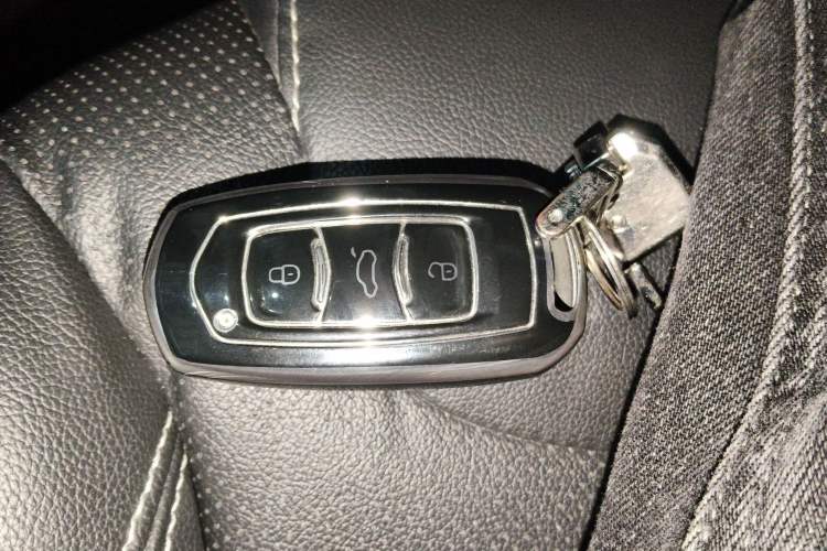 Used Geely Auto Vision X3 2017 1.5L Automatic Luxury Model
