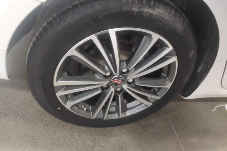Used Roewe i6 2020 PLUS 1.6L CVT 4G Connected Glory Flagship Edition