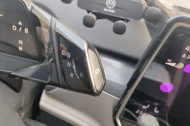Used Volkswagen ID.6 CROZZ 2021 Long-Range PURE+ Edition Gear Lever