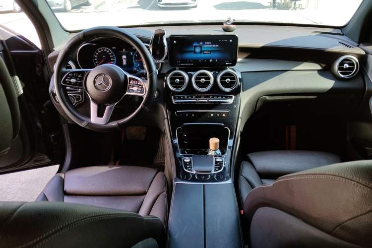 Used Mercedes-Benz GLC 2022 Second Facelift GLC 260 L 4MATIC Dynamic Edition