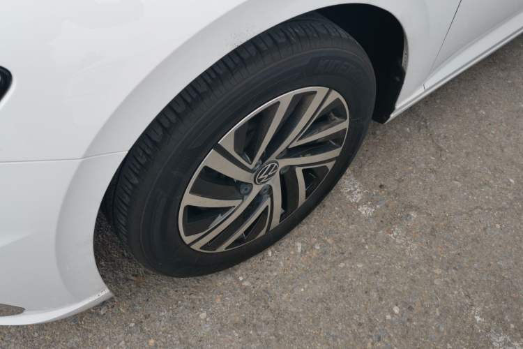 Used Volkswagen Lavida 2021 280TSI DSG Comfort Edition Left Front Wheel Hub