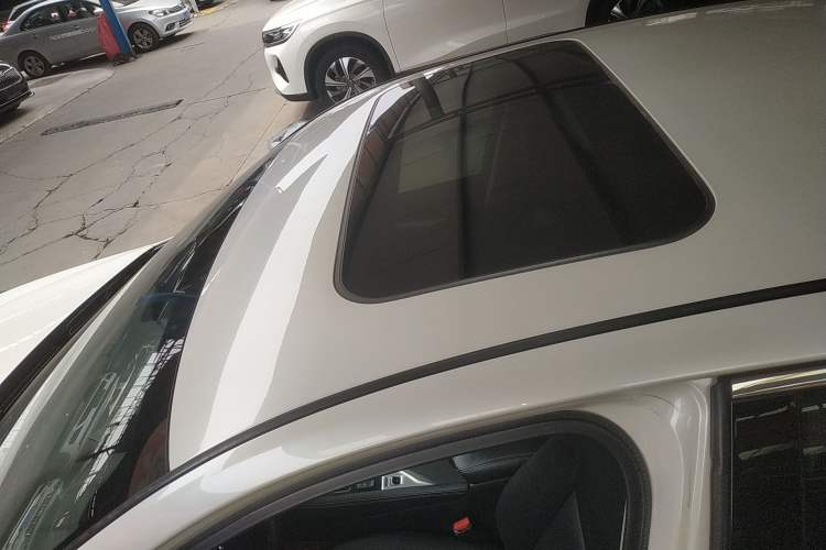 Used Infiniti Q50L 2015 2.0T Comfort Edition Roof