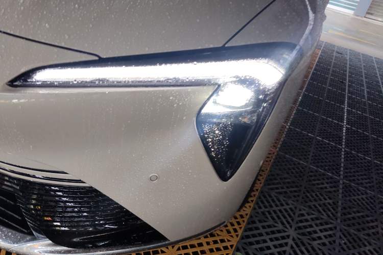 Used Buick L7 2025 Model Aivia Left Front Headlight